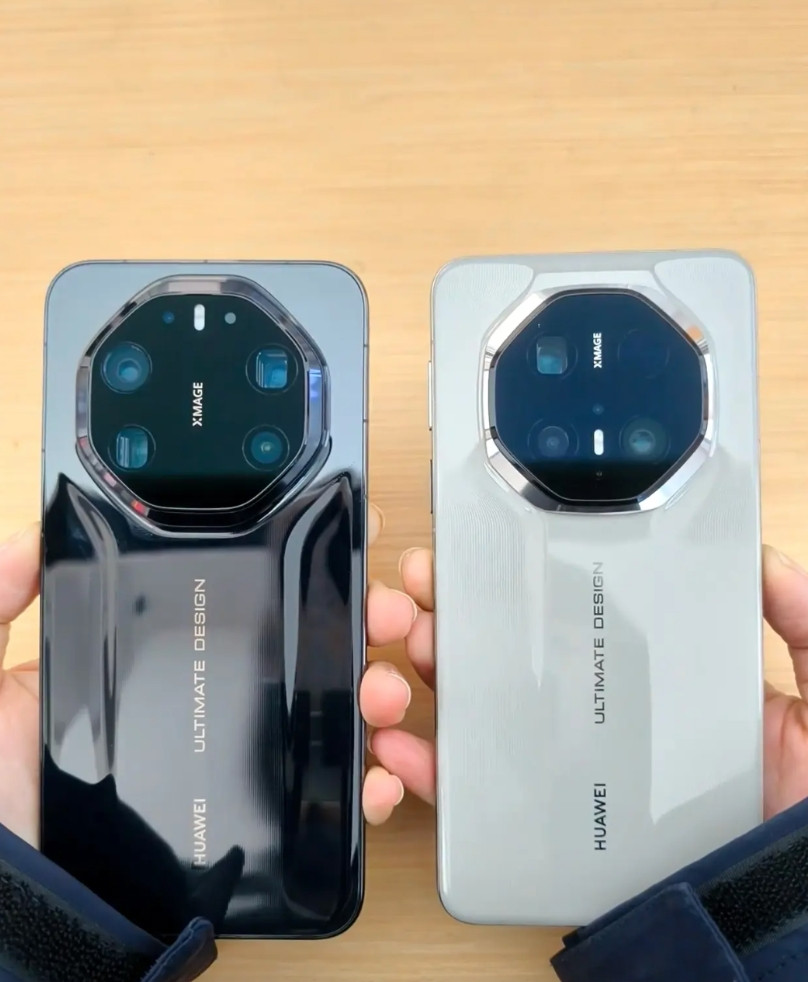 mate70RS对比mate80RS。外观升级为全直屏（喜欢直屏的宝子可冲）