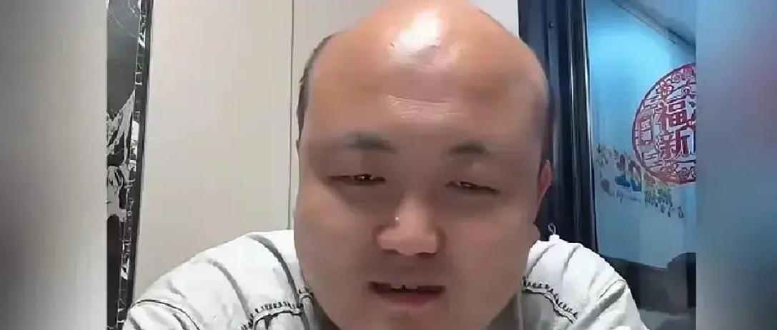 前阵子二胖家那九个老挝亲戚浩浩荡荡跑到国内，本来以为这帮人凑一块肯定要天天开直播