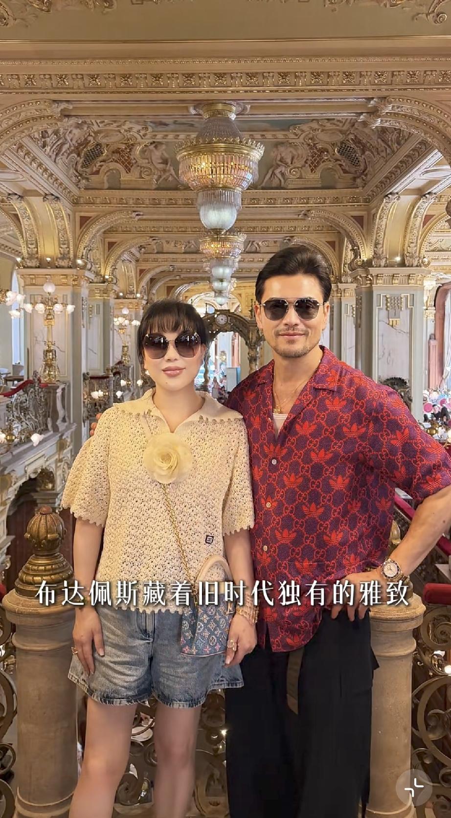 6月23日，杨小娟晒出她与吕良伟一起游布达佩斯纽约咖啡馆的视频，71岁的吕良伟胡