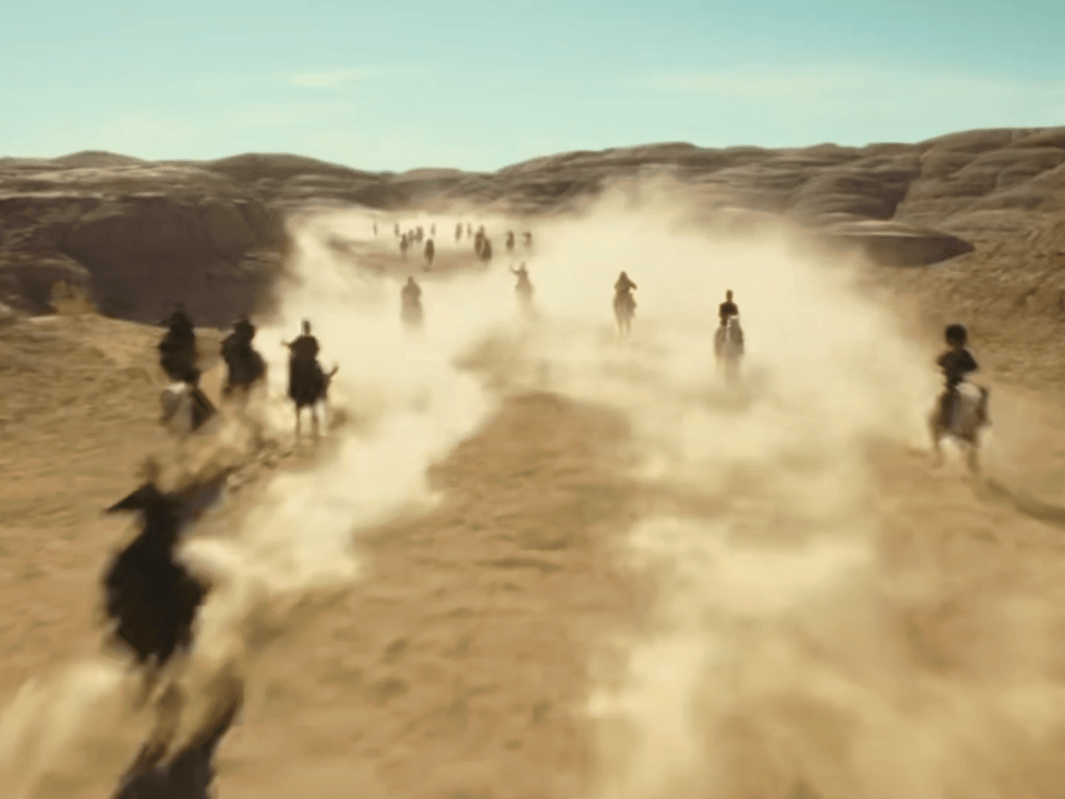 到底什么是镖人镖人，不只是一种职业，更是一种信仰。电影《镖人》以刀马护镖为主线