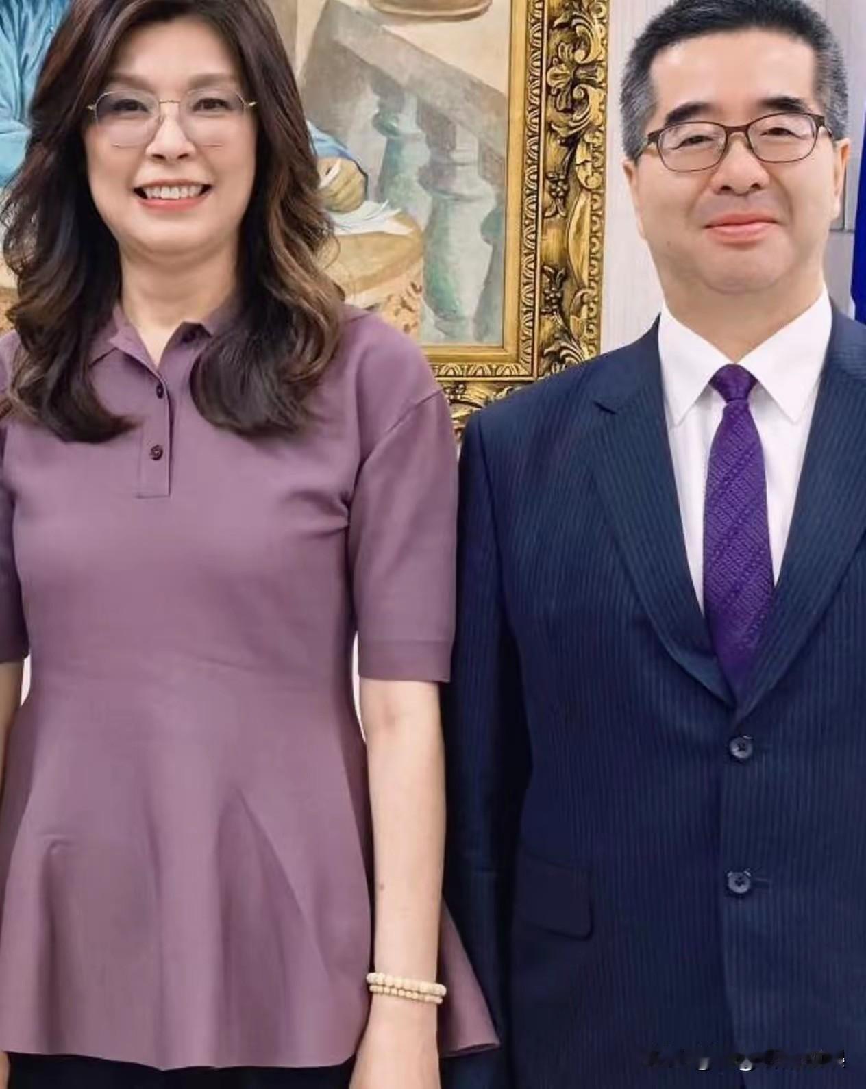 郑丽文的处境相当不妙。聊湾区看世界盘点如下：第一，媒体询问卢秀燕怎么看待郑丽
