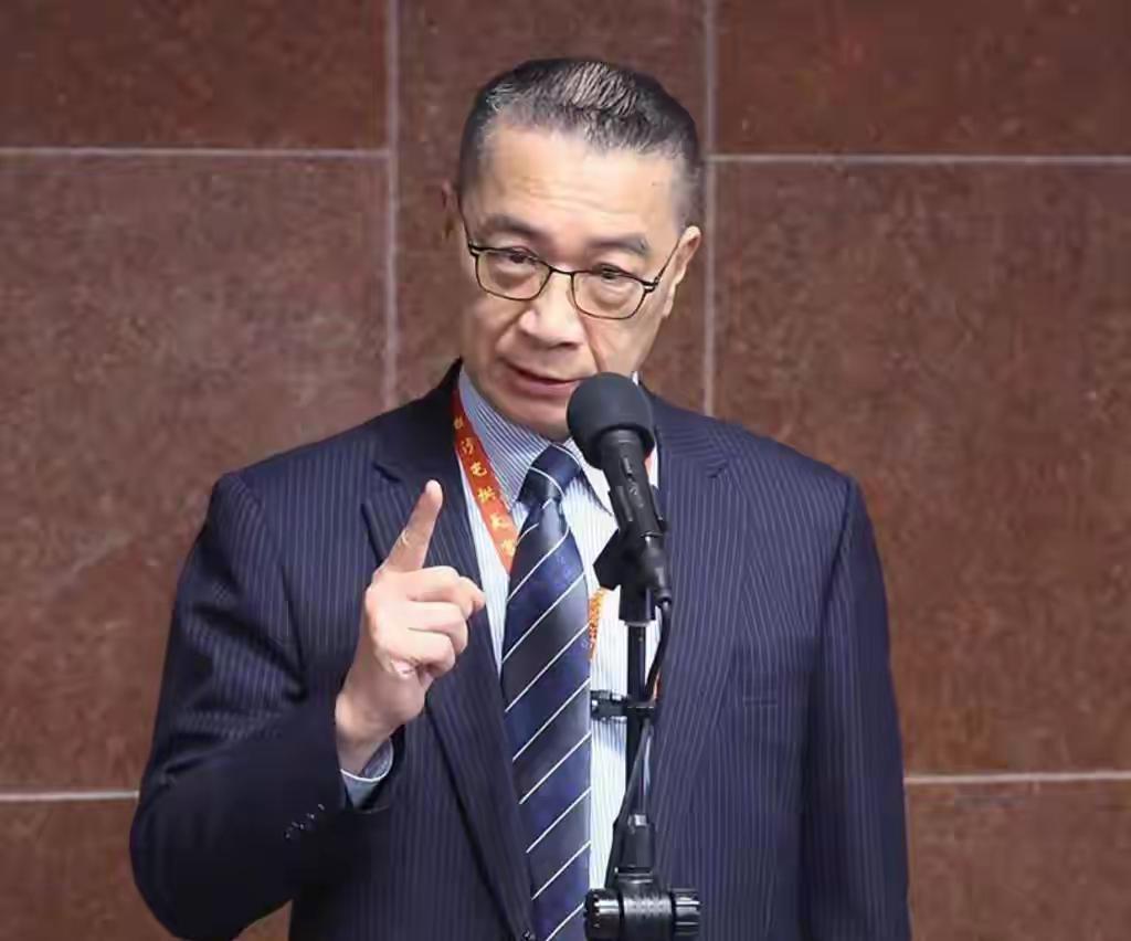 民进党秘书长徐国勇：“所以台湾有日本的文化、有荷兰的文化、有西班牙的文化、有英国