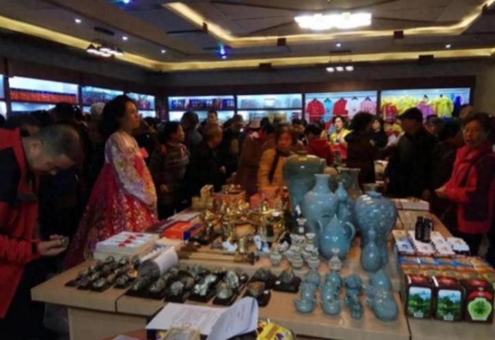 朝鲜98%出口商品卖给中国，可为什么市场上很难见到？原因其实很简单，他们出口的很