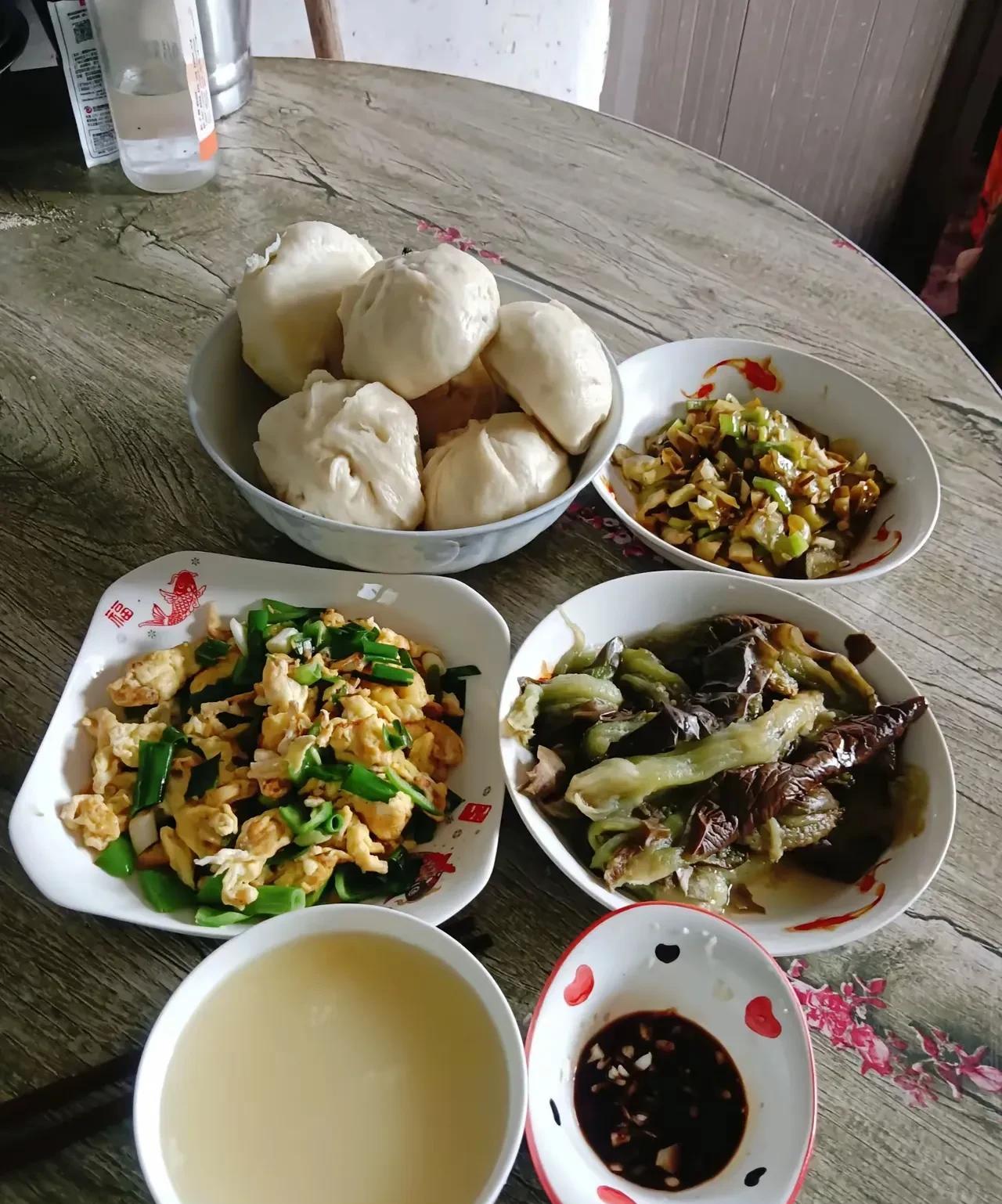 就这顿早餐在中国能不能打败百分之九十的家庭？
