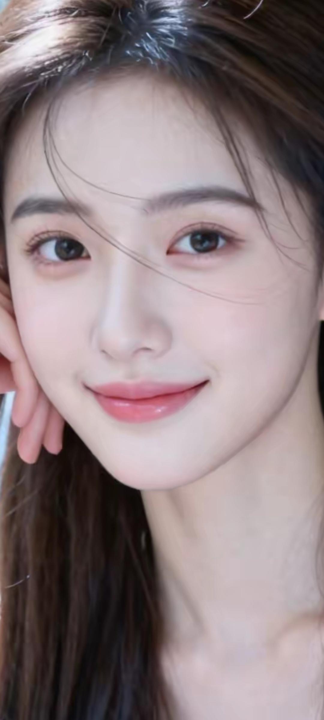 温柔甜美的微笑，散发着青春的气息😊