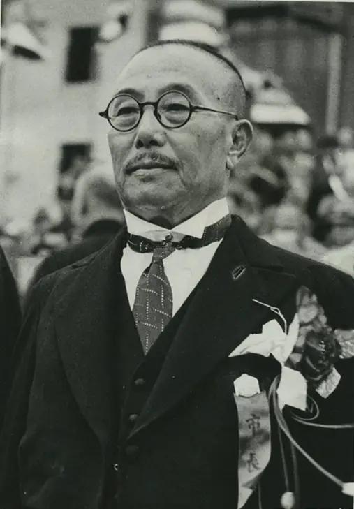 1940年10月10日，68岁的伪上海市市长、大汉奸、大卖国贼傅筱庵，凌晨三点参