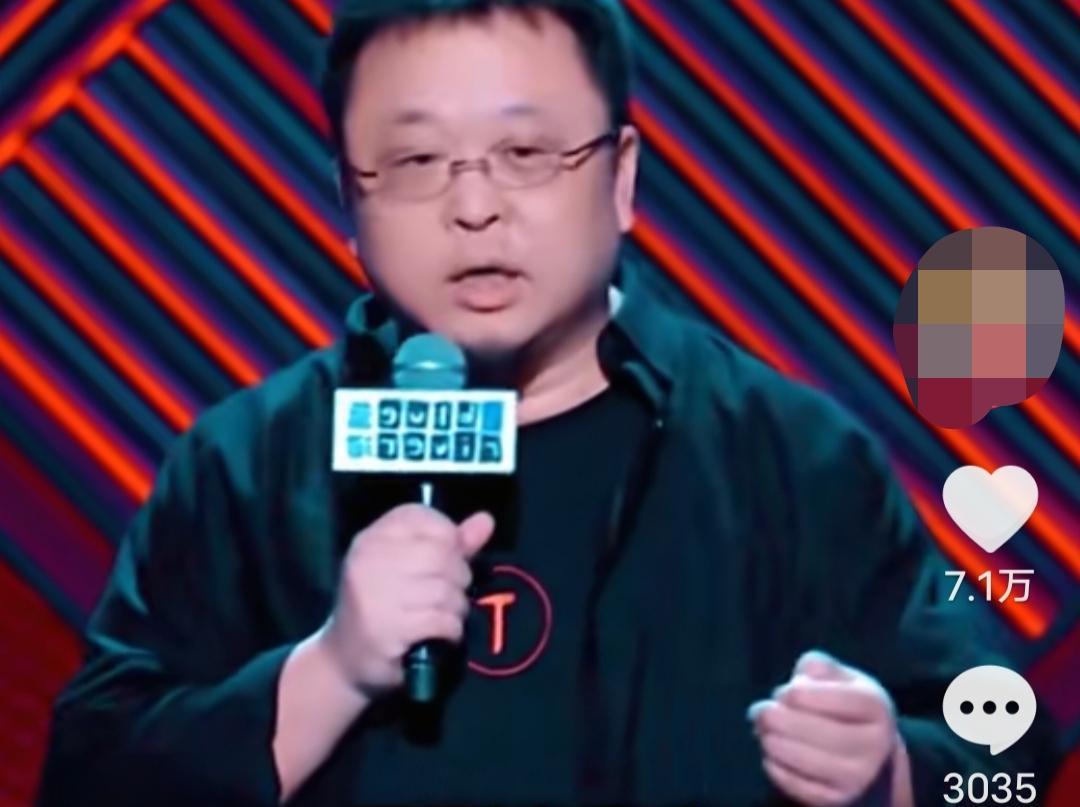 罗永浩回忆:“我欠债之前，我妈不让我吃宵夜，看新闻后，她说你以后想吃什么就吃什么