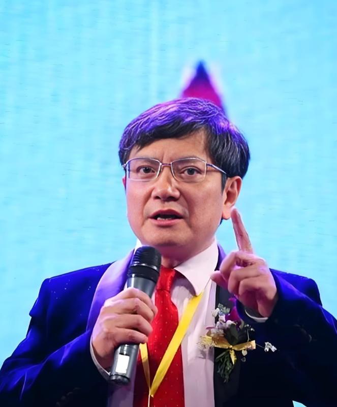 教育部出手了！将英语“踢出”高考，取消其主科地位？教育部回应一针见血！不曾想，螳