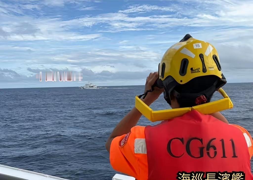 台"海巡署"称大陆公务船"海巡06"于7日下午1时，在鹅銮鼻西南约39海里对新加