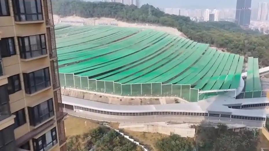 太好了，小区旁400万吨垃圾被拉出来了！深圳罗湖清水河街道金湖路那一片，也就