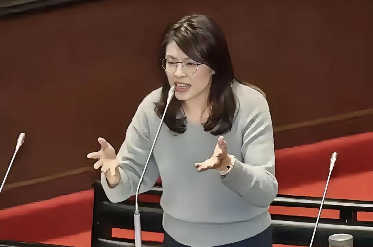 紧要关头，连战力挺郑丽文！她能带领国民党取胜？两岸统一的大势所趋在国民党大选的