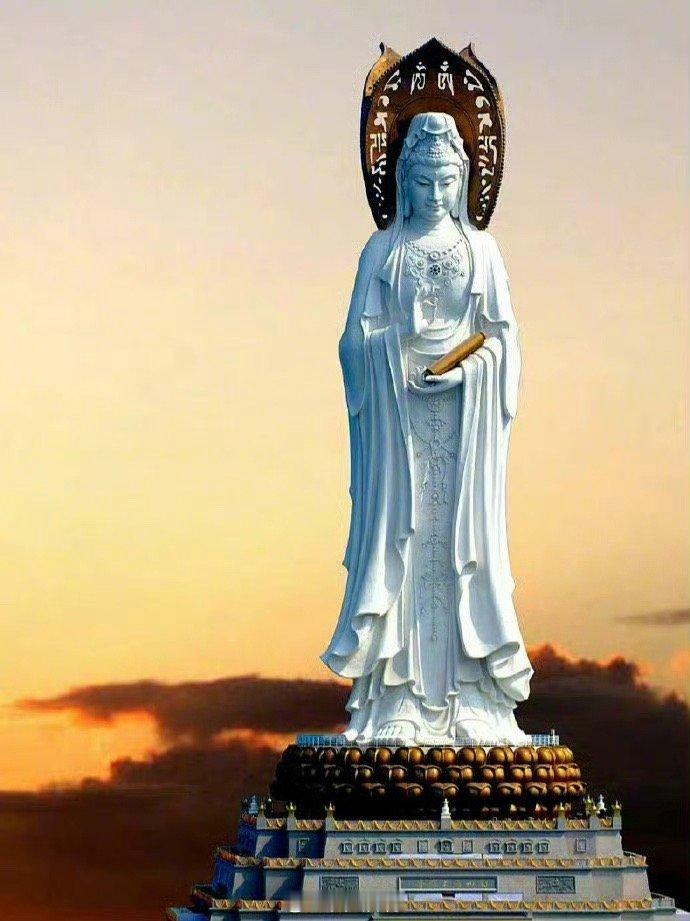 无法解释的玄学，信则有,不信则无:1.属牛的，千万别上高楼,风大压运。2.属羊的