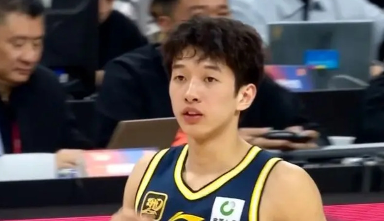 广东队迎来好消息，杜锋这下不缺好的年轻球员了？在昨晚国青u19男篮与美高球队