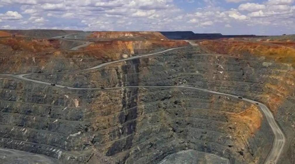 蒙古国那边确实不好过，一个字：难，难在哪？156万平方公里的土地，比法国、德国、