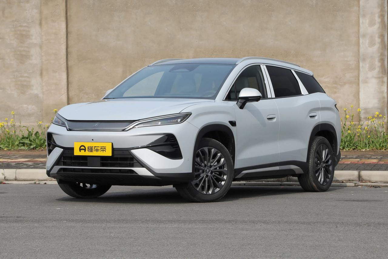 比亚迪宋UltraEV，预售价15.5万～18.5万，这个价格有没有竞争力？