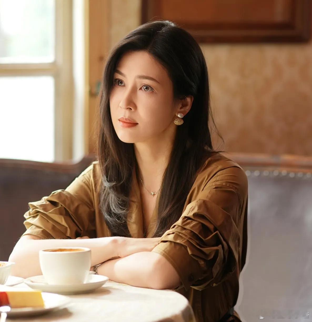 演员童蕾说，在《亮剑》里，我演了李云龙的妻子田雨，一个护士。没想到，就因为这个角