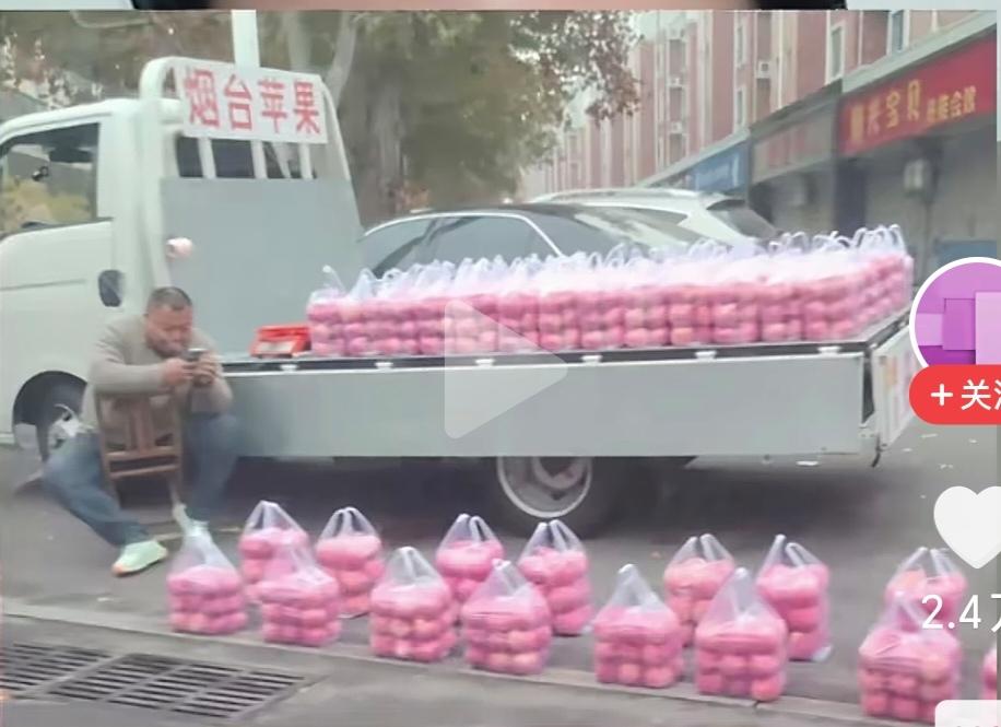 券商板块今天再次缩量下跌，但缩量程度还是不太理想，虽然也创了新低，但仍然还有26