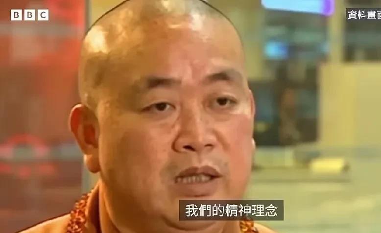 曾经的释永信太火了，李湘采访过他，刘芳菲采访过他，就连BBC也采访过他。成龙、