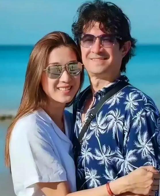 钟嘉欣告诉所有女孩子一个真相那就是好男人不在市面上流通说年纪大了想找势均