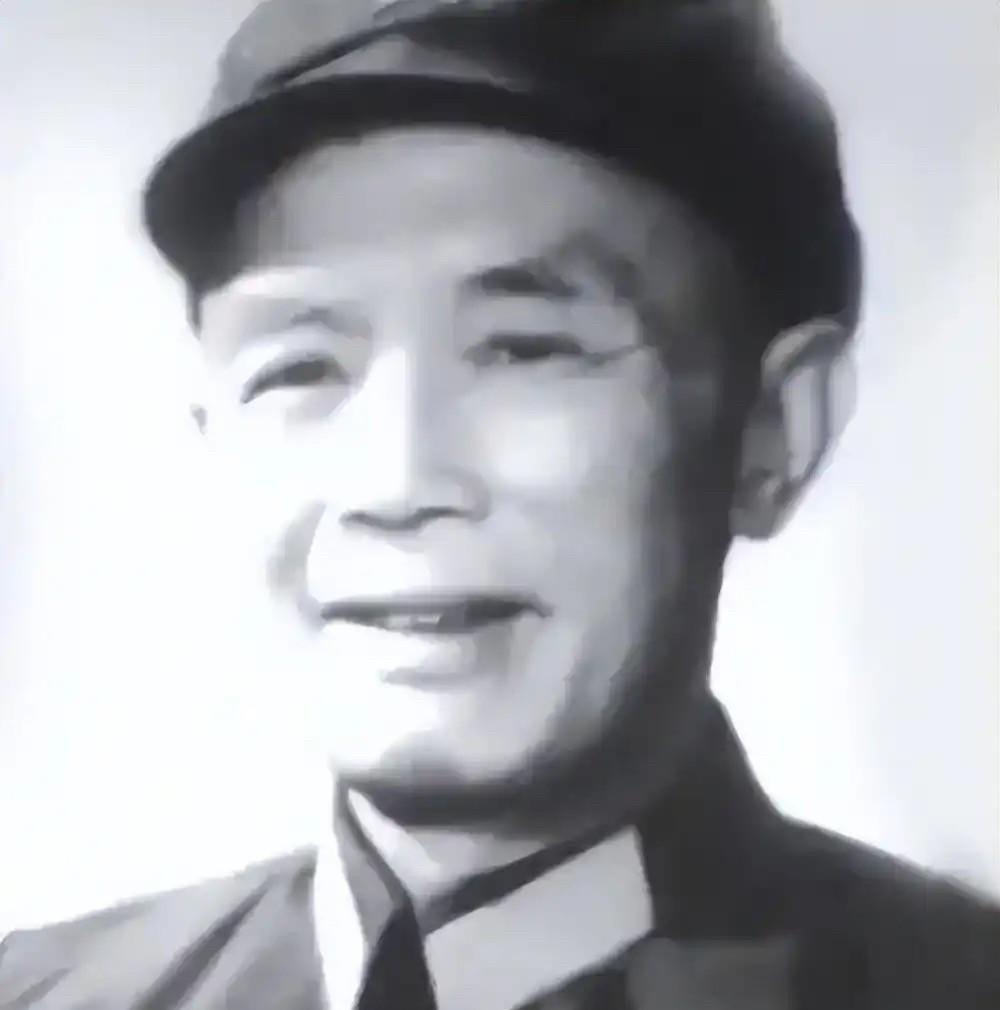 1984年，开国少将钟伟病重住院，大将黄克诚去看他。聊天时，黄克诚问钟伟，老家还