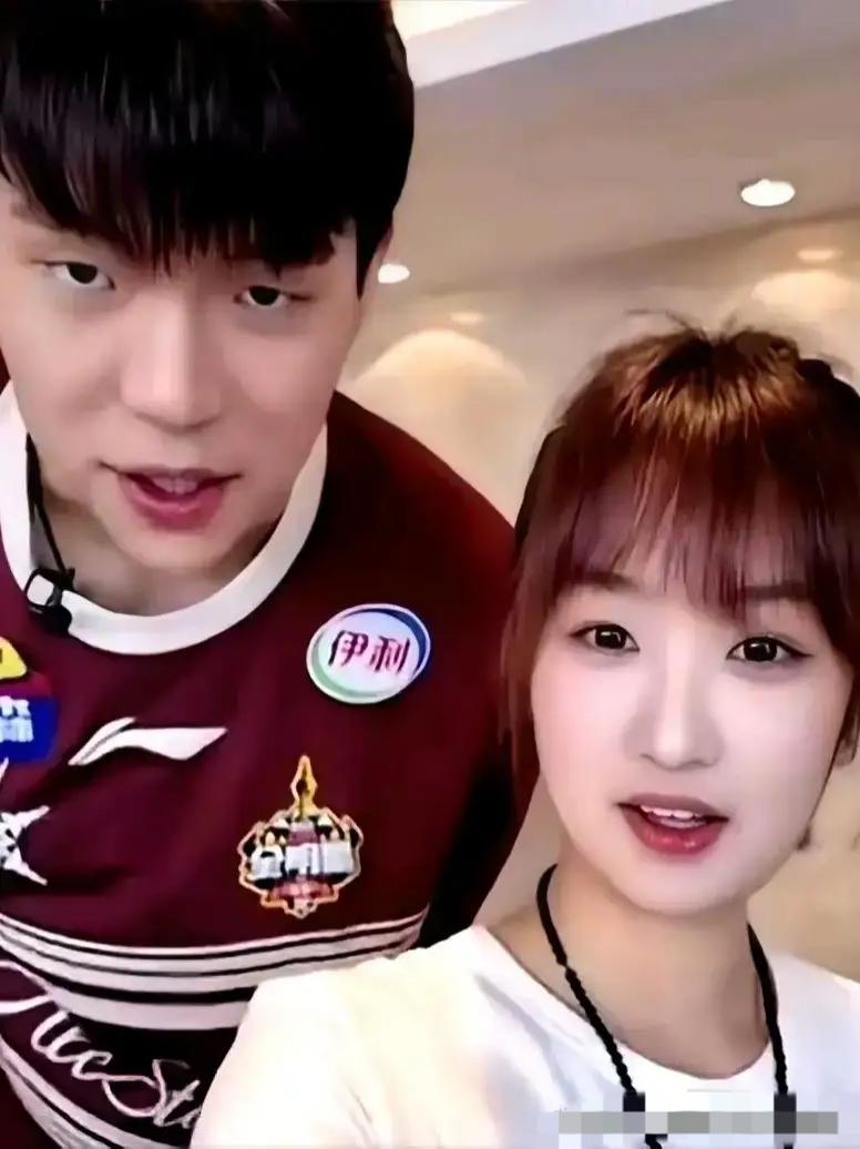 目前来看，杨瀚森还剩下3个出路：第一个：从现在起，请一个私人教练，每天晚上加练