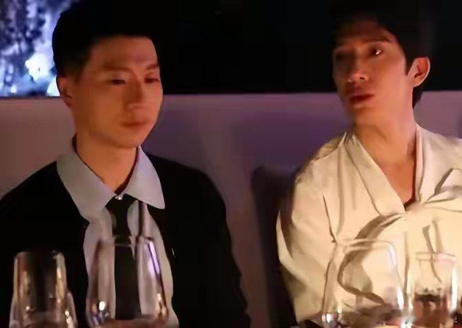 时隔7年，再看井柏然与倪妮刘雯合照才明白，生理性喜欢显而易见​​​