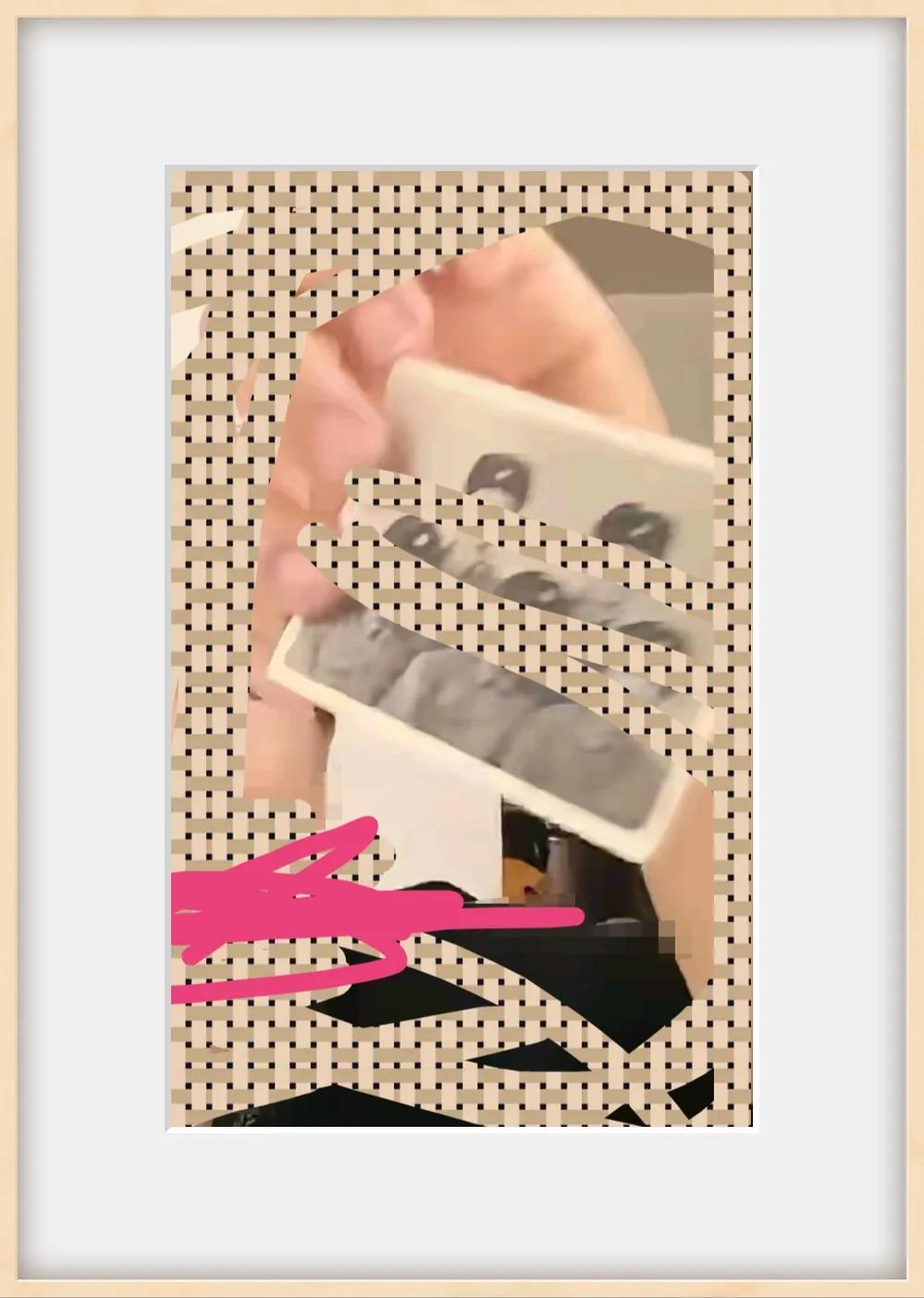 家人们姐姐们啊，来个炸裂消息，大娘是真有心！七十年代的老照片，在相册里藏得好好的
