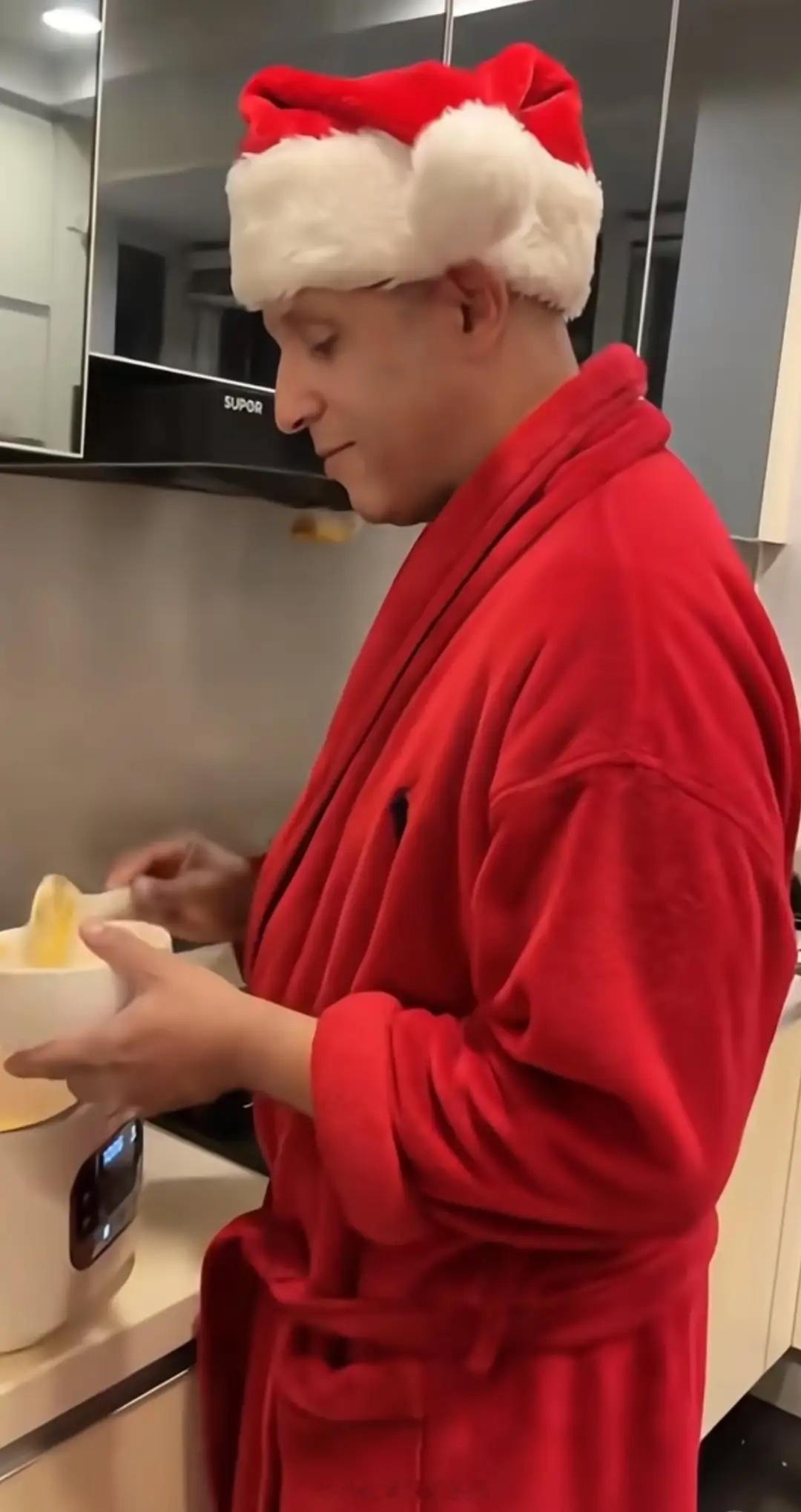 56岁张咪秀恩爱，加拿大老公为她做中餐，又帅又靠谱成家庭煮夫！