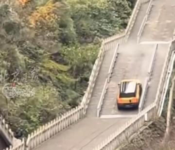 最近“车企4次致歉也修复不了天梯之伤”这话题挺火，说的就是奇瑞。11月12日，奇