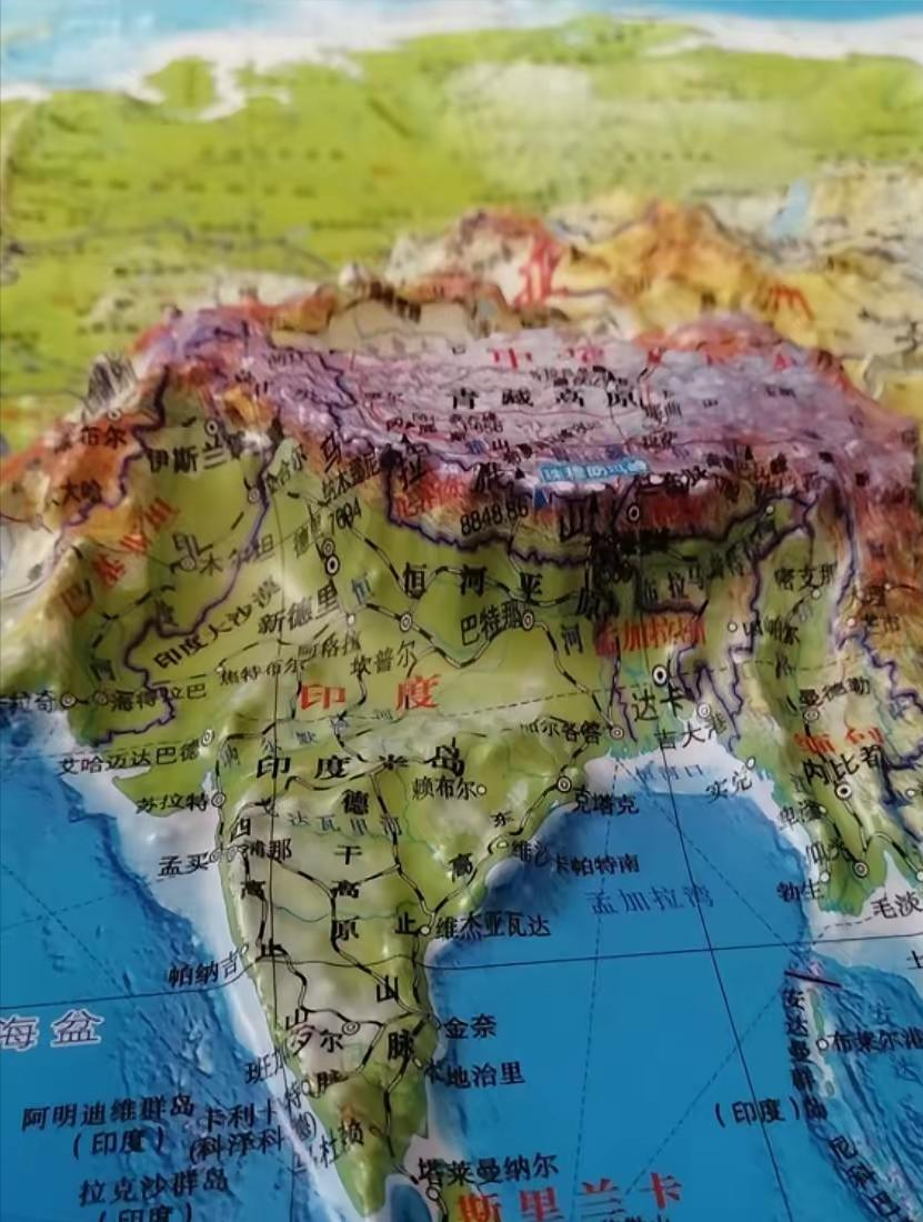最近印度社交媒体上疯传两种论调：一种是说喜马拉雅山自古以来就是印度的；另一种更绝