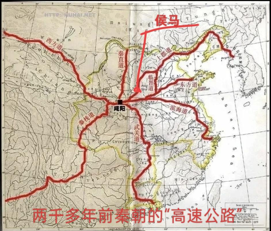 生活碎片随笔我的家乡虽然只是一个“袖珍小城”，可是它处在交通枢纽上，两千多年前它