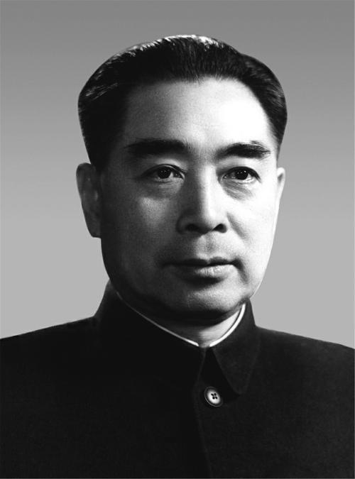 1936年，毛主席找宋庆龄借了5万美元以解红军之危，宋庆龄直接卖房筹钱，把5万美