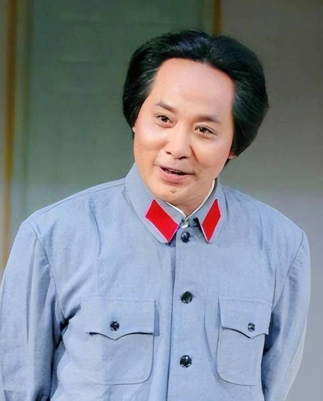 毛主席一语道破日本侵华的真实原因！毛主席指出：日本之所以侵略中国最根本的原因还是