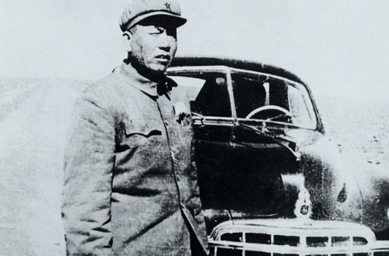 1951年5月，解放军成功解放西藏，为抵制土改政策，西藏的极端分子开始哄抬物价，