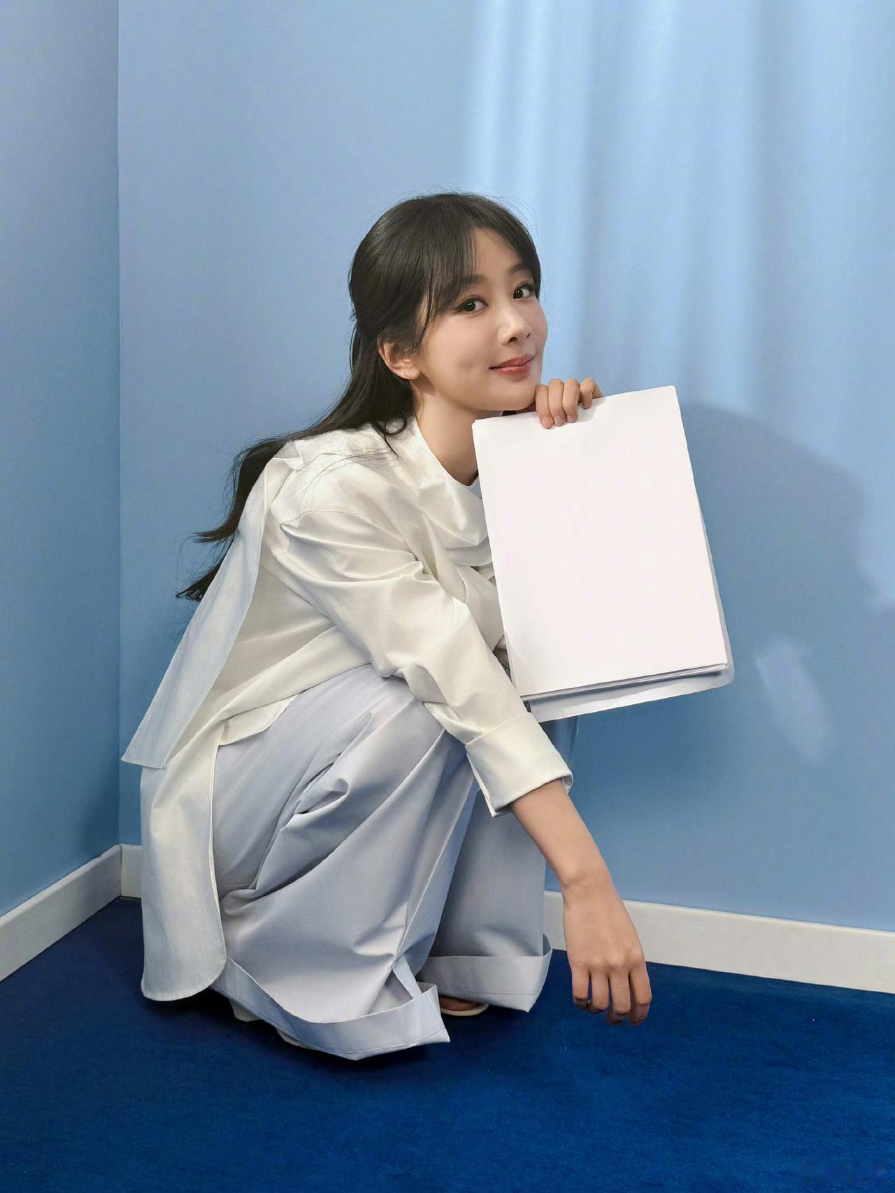 女演员杨紫从童星出道至今可以说是家喻户晓。作为内娱90后女演员中的领军人物。