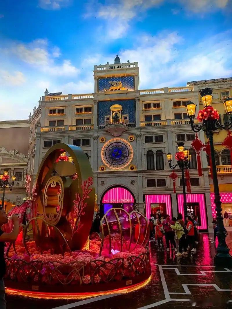 有人说关闭澳门赌场的可能性大不大？我这么说吧，澳门总共发了6张赌牌。何鸿燊家族后