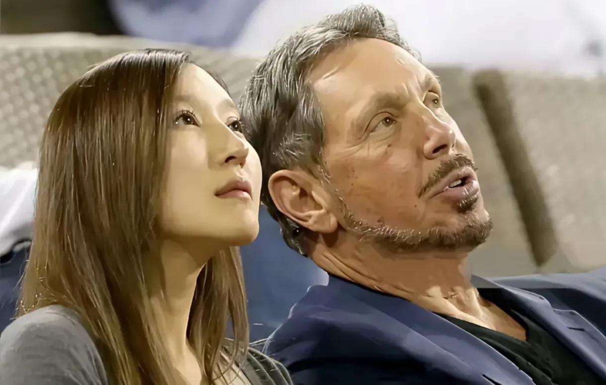 甲骨文的老板现在成了世界首富，差不多4000亿美金了。前几年还差点破产，这变化也