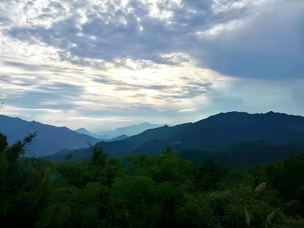 独库公路已经封闭很久了，仿佛就是昨天。但是我想提醒大家，就是如果你的车是基础必须