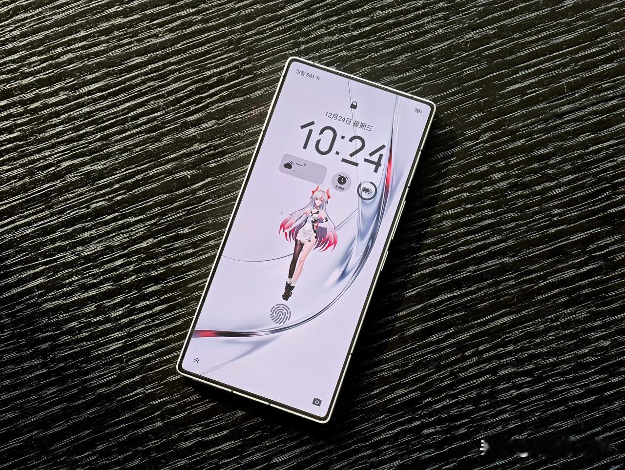 红魔11Air采用1.5K屏下全面屏+锐利小R角+透明机身+骁龙8Elite