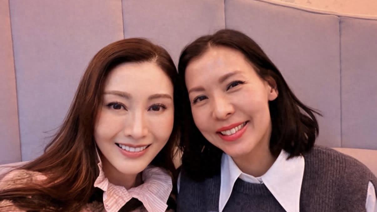 李嘉欣赴伦敦陪儿子, 与雷颂德妻子聚会, 雷颂德全家移居当地八年