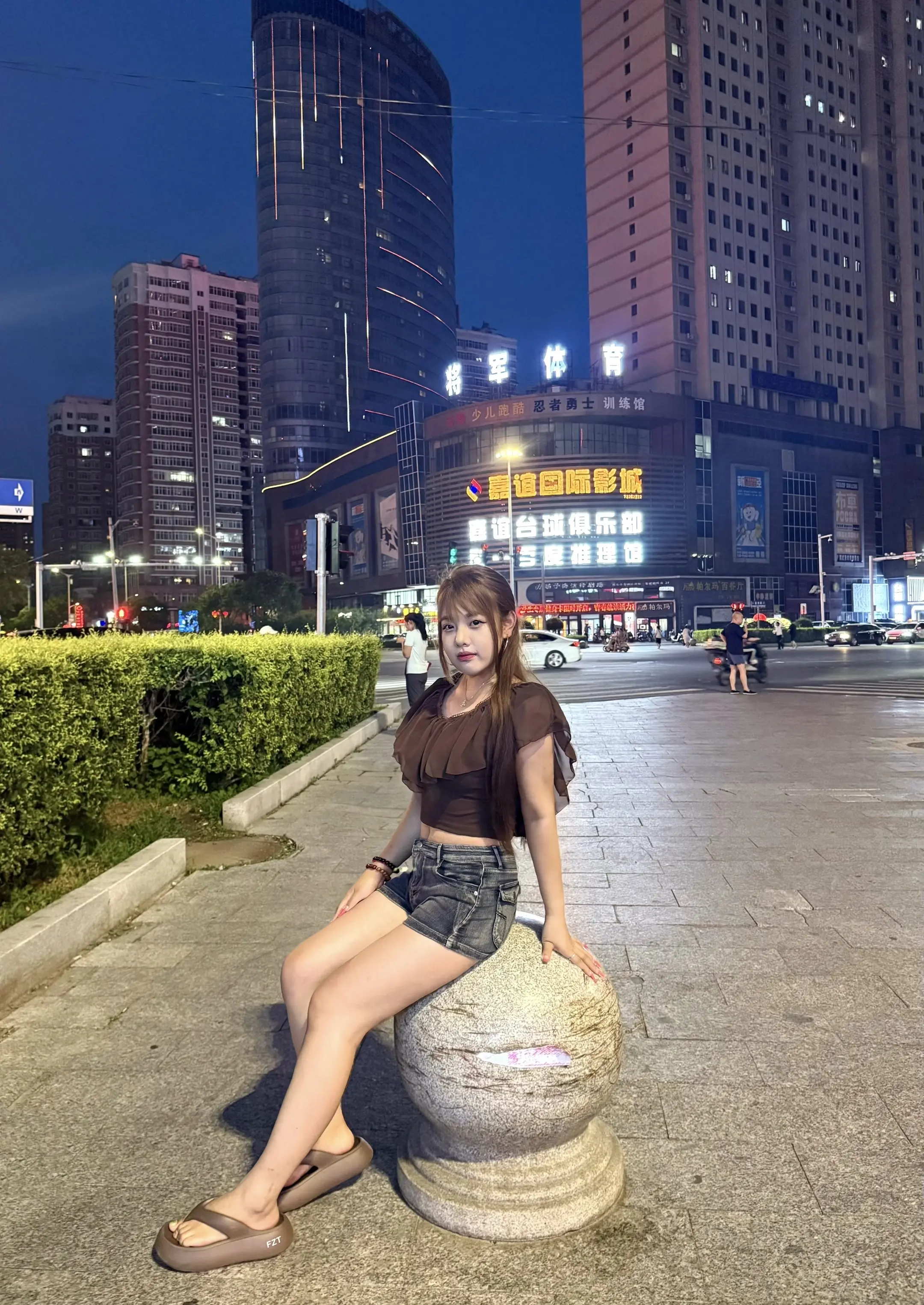 我会假装无所谓 直到真的无所谓