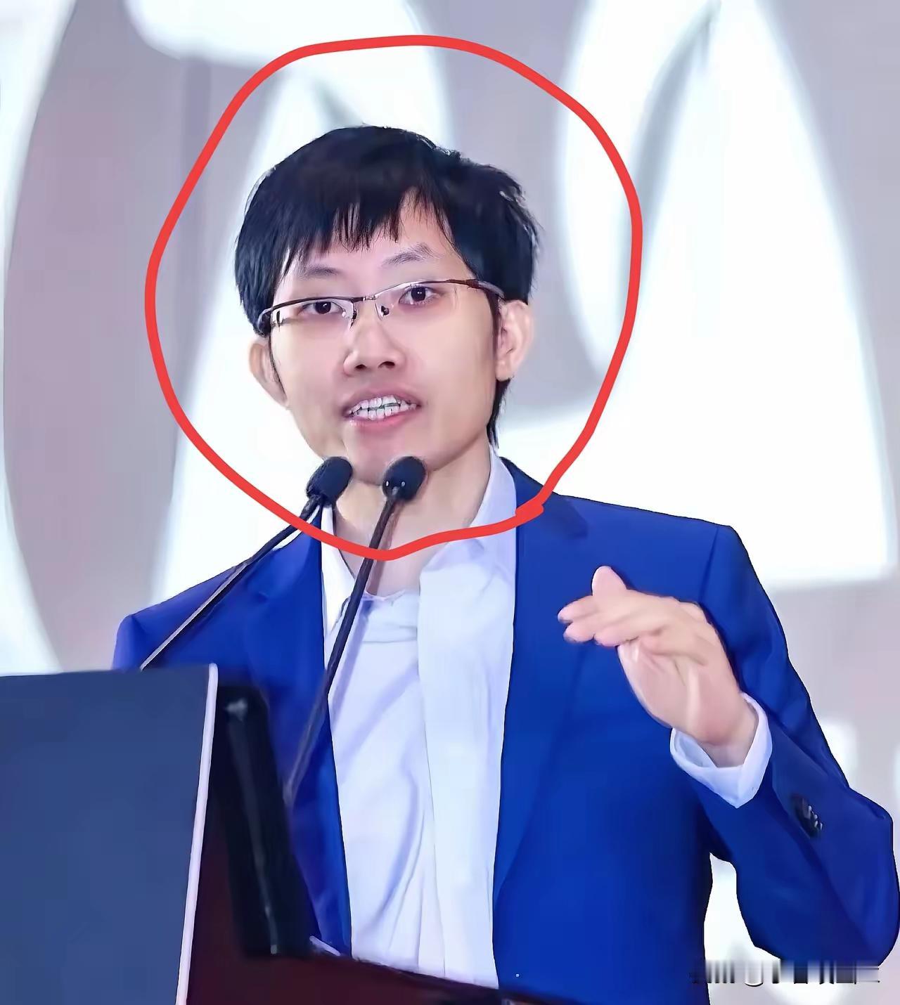 见过太多聪明人栽在虚名上。​三年连发23封邀请函。大洋彼岸这次是真急眼了。