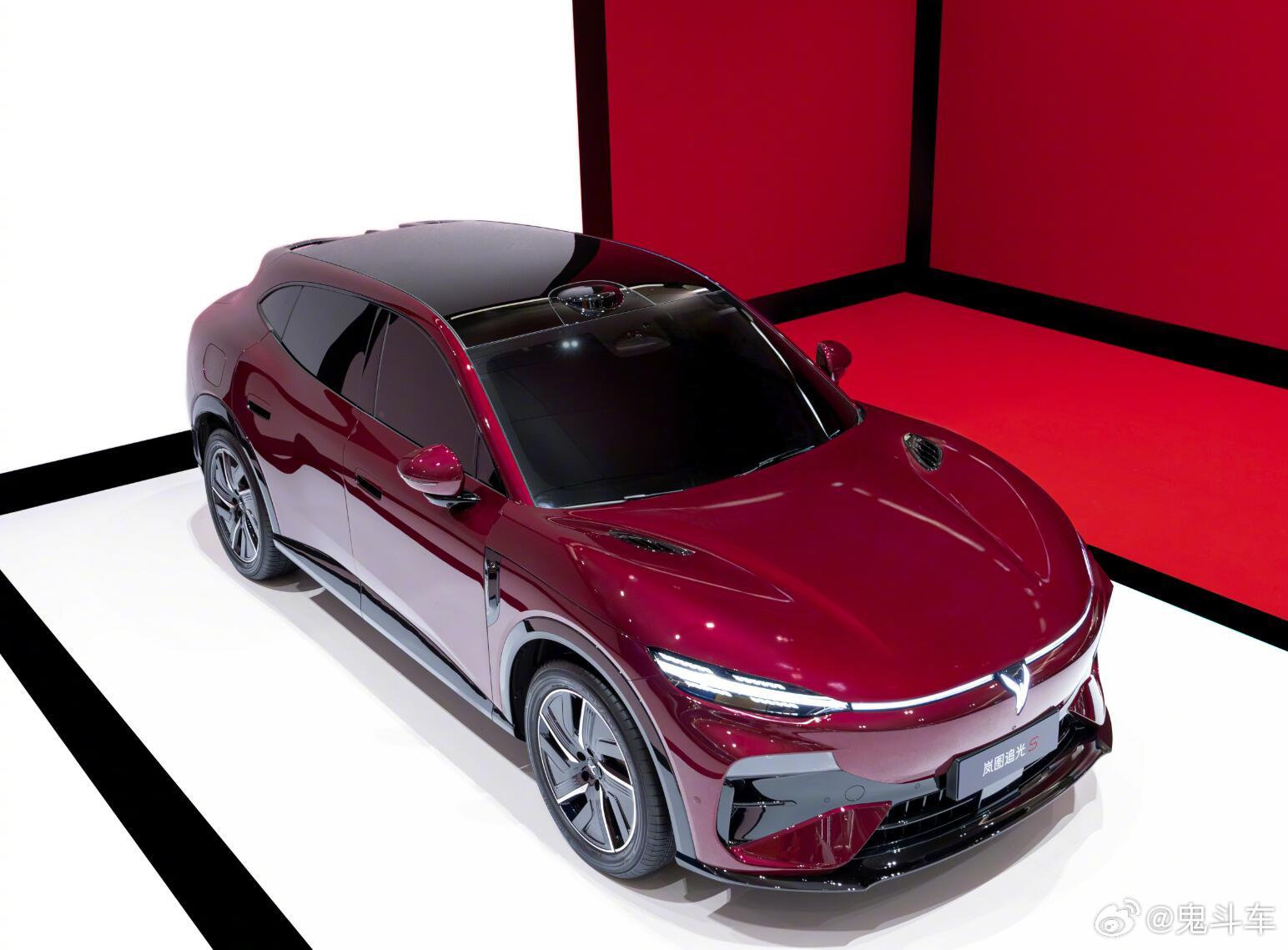 轿跑SUV“神仙打架”5款新车来袭智界RX、极狐阿尔法T7领衔很