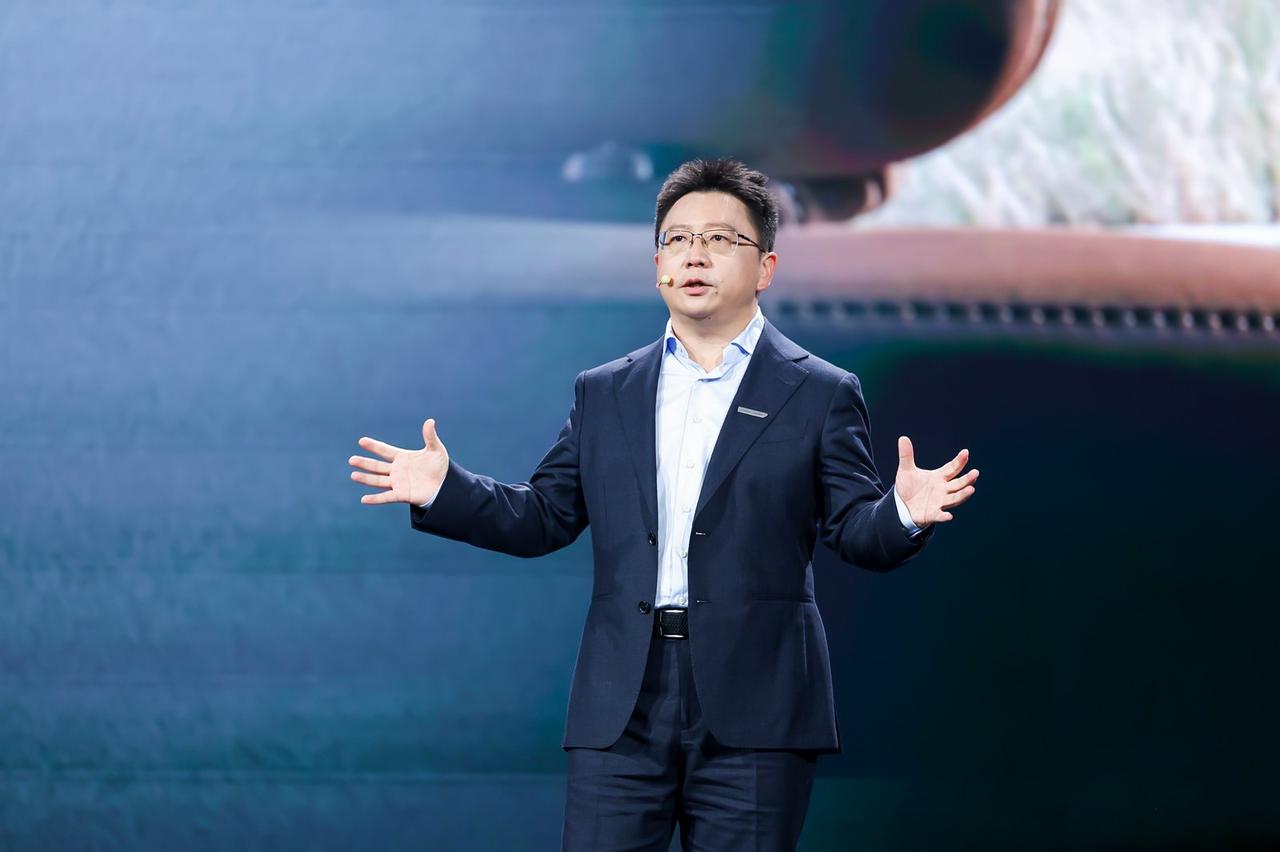 生而全球，出世即经典FREELANDER神行者，源于奇瑞与捷豹路虎对全新“合