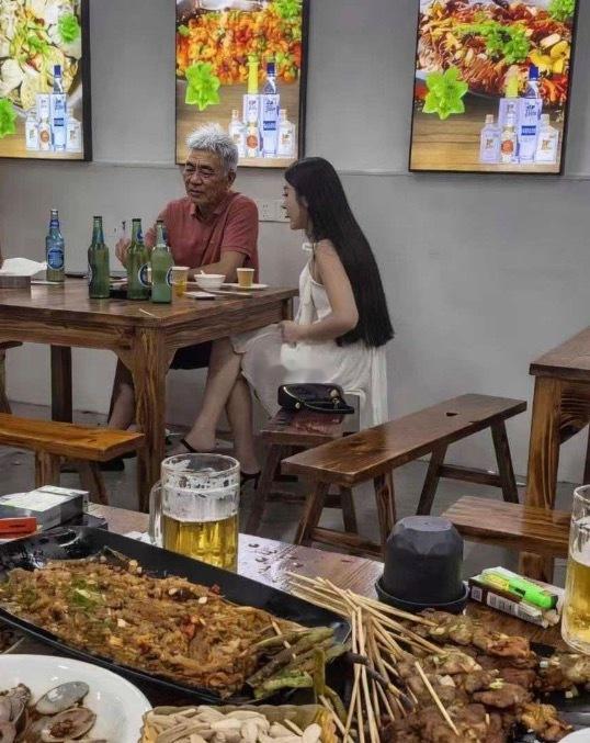 我这么多好吃的，我想不通啊