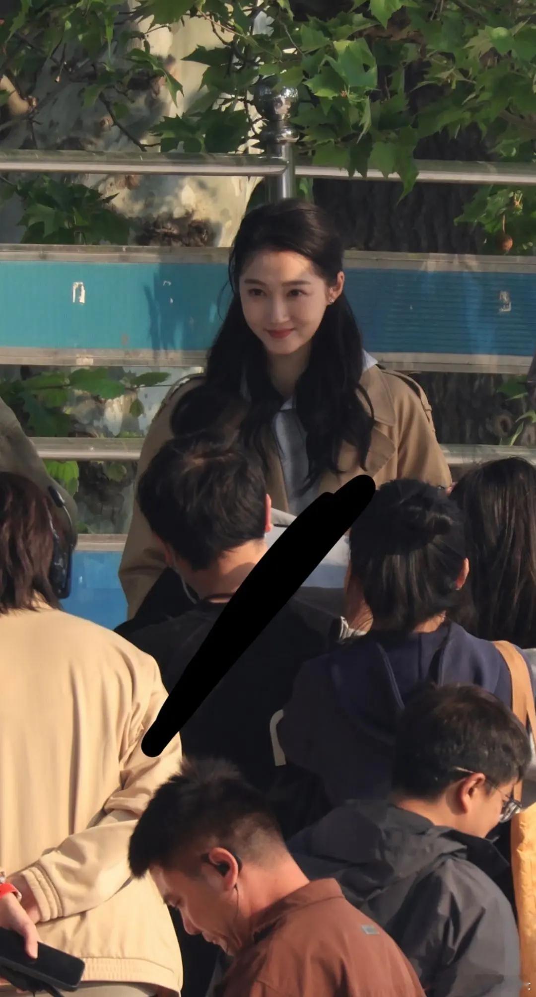 大美女就是素素的好看