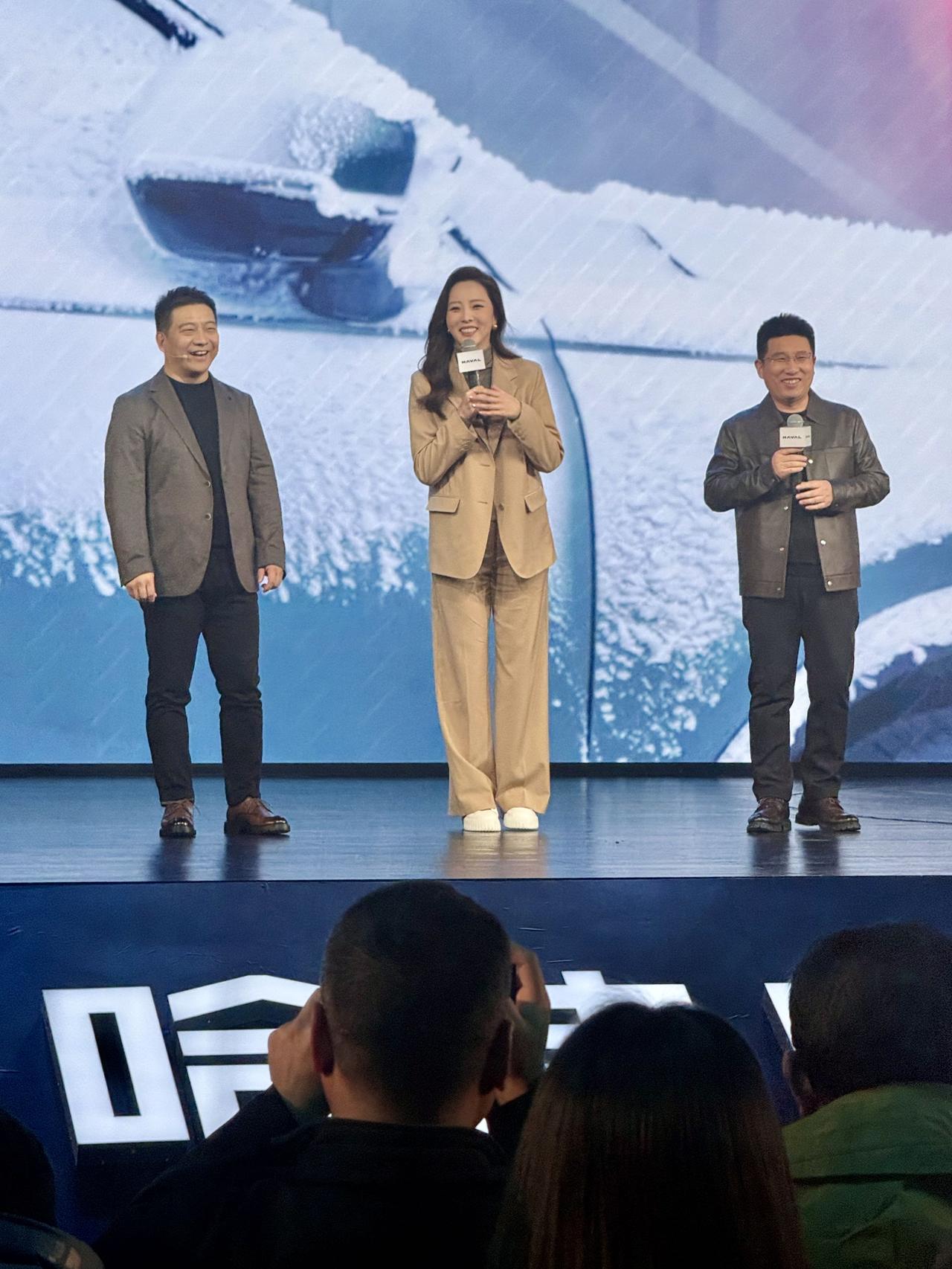 经常看央视的朋友应该都认识这位哈弗汽车产品体验官吧