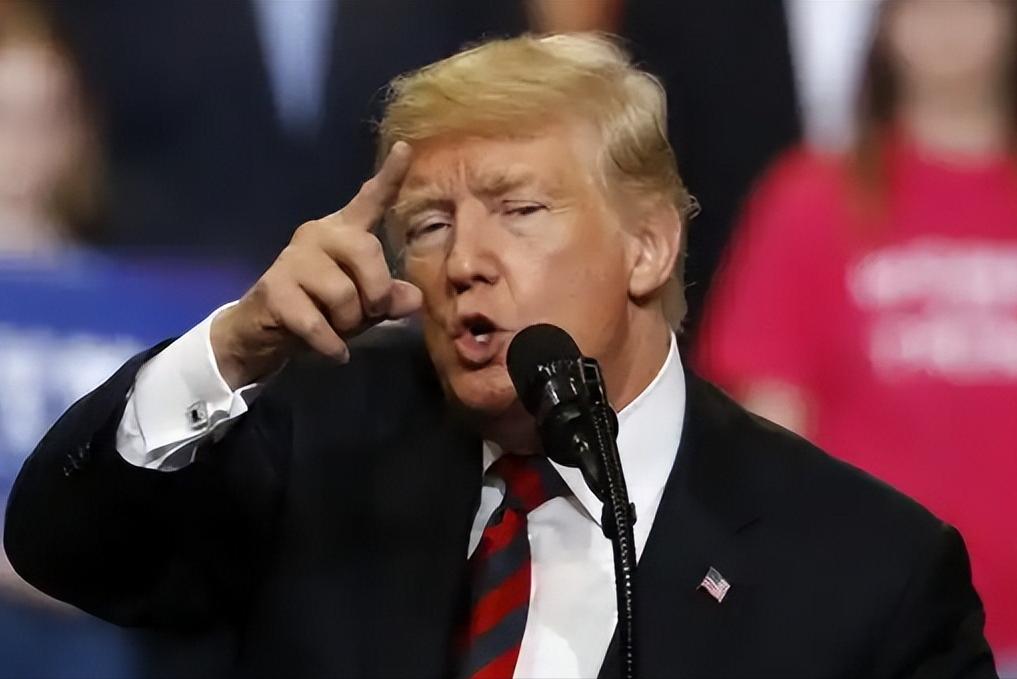 才48小时！中国一记精准釜底抽薪，特朗普的H200特别税直接清零，反倒帮美国变相