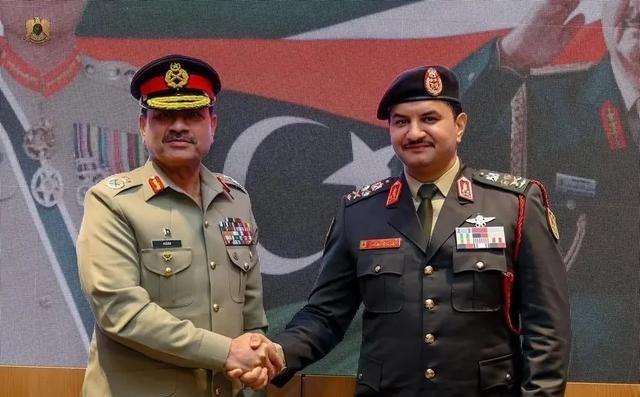 好家伙，巴基斯坦这波赚大了，中国也赚大了！路透社援引巴基斯坦国防部官员的消息表示