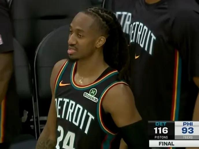 詹金斯：一点不比cc差啊。真香定律再现！一个薪水仅仅只有380万美元的落选秀